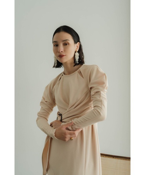 Knuth Marf(クヌースマーフ)の「waist mark slit one piece/light beige(ワンピース・レディース・ライトベージュ・SMALL/MEDIUM)」の6枚目の写真