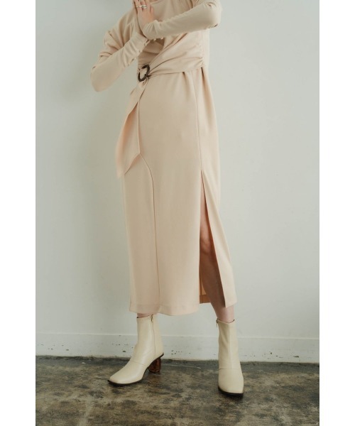 waist mark slit one piece/light beige（ワンピース）｜Knuth