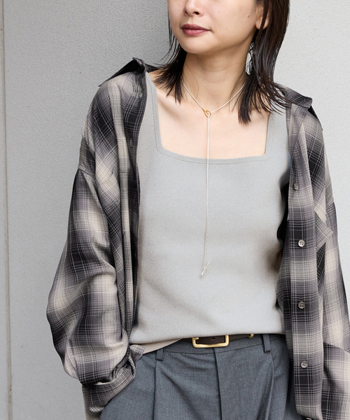 JOURNAL STANDARD（ジャーナルスタンダード）の「《追加3》スクエアネックニットタンク（タンクトップ・レディース・アイボリー/チャコールグレー/ネイビー・FREE）」の3枚目の写真