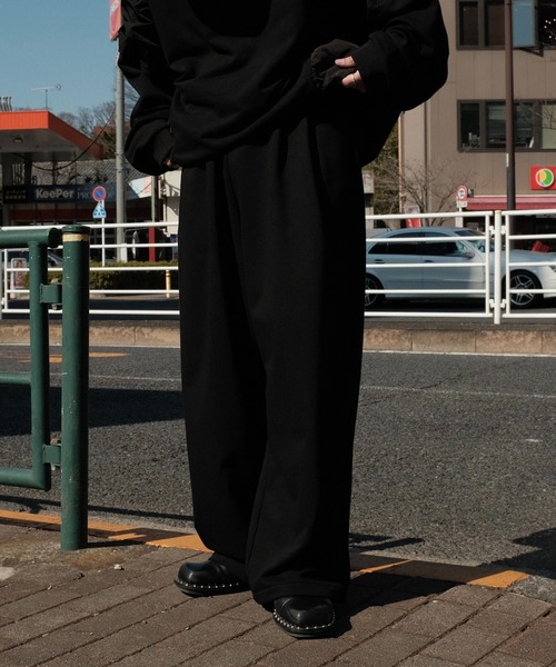 2AM(ツーエイエム)の「INTODUSK / ROWDY TRACK PANTS(スウェットパンツ・メンズ・チャコールグレー/ブラック・MEDIUM)」の8枚目の写真