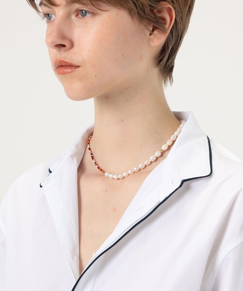TOMORROWLAND (トゥモローランド)の「【別注】eliou パール×ビーズ ネックレス(ネックレス・レディース・レッド系その他・FREE)」の2枚目の写真