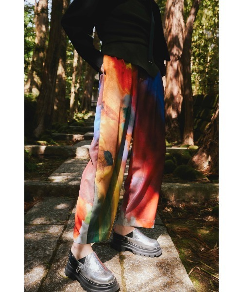 OMMO（オーエムエムオー）の「EVOLVE PRINT PT（その他パンツ・レディース・レッド/グリーン・SMALL/MEDIUM）」の20枚目の写真
