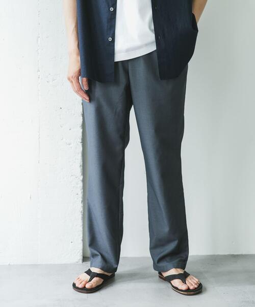 URBAN RESEARCH DOORS(アーバンリサーチドアーズ)の「『速乾/接触冷感/イージーケア』ウールライクイージートラウザー(スラックス・メンズ・ベージュ系その他/グレー/ブラック・SMALL/MEDIUM/LARGE)」の1枚目の写真