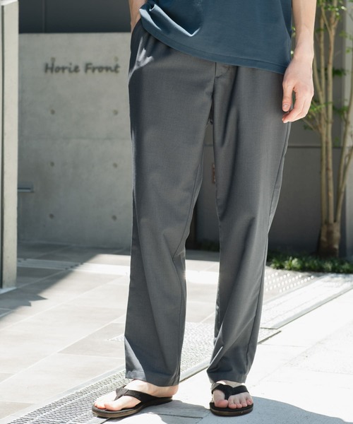 ✨極美品 XLサイズ✨アーバンリサーチドアーズ トラベルスーツ ストレッチ セール 70%OFF】『安井達郎×DOORS』ナイロンストレッチイージー