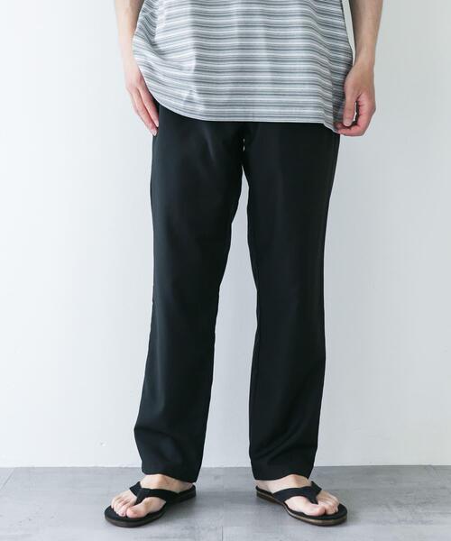 URBAN RESEARCH DOORS(アーバンリサーチドアーズ)の「『速乾/接触冷感/イージーケア』ウールライクイージートラウザー(スラックス・メンズ・ベージュ系その他/グレー/ブラック・SMALL/MEDIUM/LARGE)」の4枚目の写真