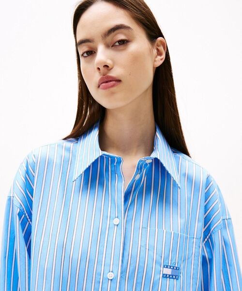 tommy jeans(トミー ジーンズ)の「オーバーサイズミニシャツワンピース(ワンピース・レディース・ブルー・MEDIUM/SMALL/X-SMALL)」の5枚目の写真