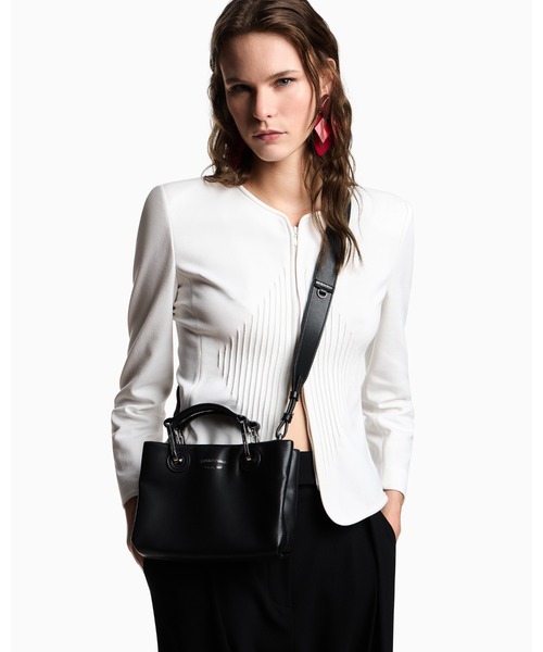 EMPORIO ARMANI(エンポリオアルマーニ)の「【エンポリオ アルマーニ】MyEA ミニバッグ ナッパレザー(ハンドバッグ・レディース・ブラック/ネイビー/ライトブルー/オフホワイト・FREE)」の10枚目の写真