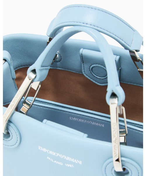 EMPORIO ARMANI(エンポリオアルマーニ)の「【エンポリオ アルマーニ】MyEA ミニバッグ ナッパレザー(ハンドバッグ・レディース・ブラック/ネイビー/ライトブルー/オフホワイト・FREE)」の13枚目の写真