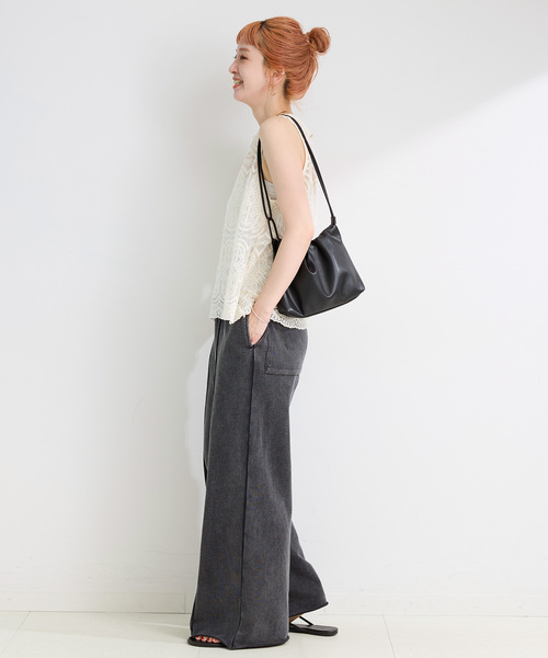 B.C STOCK(ベーセーストック)の「手洗い可 / パウダー加工センターシームパンツ(その他パンツ・レディース・グレー/スミクロ・FREE)」の5枚目の写真