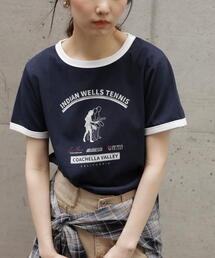 FREE'S MART（フリーズマート）の「レトロスポーツプリントＴシャツ（Tシャツ/カットソー）」