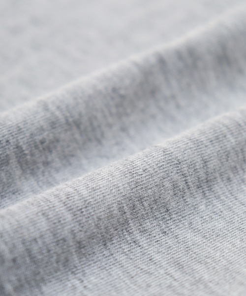 TRUSS(トラス)の「TRUSS スリムフィットVネックロングスリーブTシャツ(Tシャツ/カットソー・レディース・ヘザーグレー/ピンク・S/XL/L/M)」の5枚目の写真