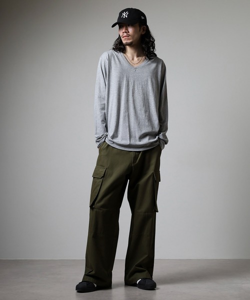 TRUSS(トラス)の「TRUSS スリムフィットVネックロングスリーブTシャツ(Tシャツ/カットソー・レディース・ヘザーグレー/ピンク・S/XL/L/M)」の15枚目の写真