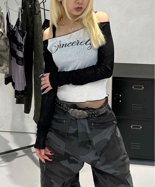 sedacle girl(セダクルガール)の「スラブシアーオフショルロンT(Tシャツ/カットソー・レディース・ブラック/グレー・SMALL/MEDIUM)」の3枚目の写真