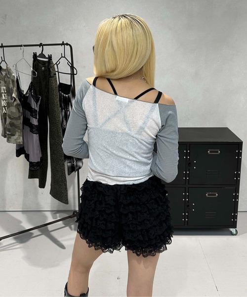 sedacle girl(セダクルガール)の「スラブシアーオフショルロンT(Tシャツ/カットソー・レディース・ブラック/グレー・SMALL/MEDIUM)」の16枚目の写真