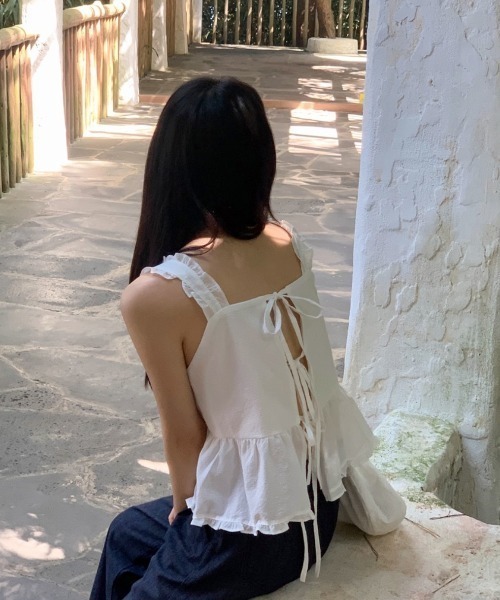 Ada.(エイダ)の「【Mellfy】バックリボン フリルトップス(ベスト・レディース・ホワイト/ネイビー・FREE)」の8枚目の写真