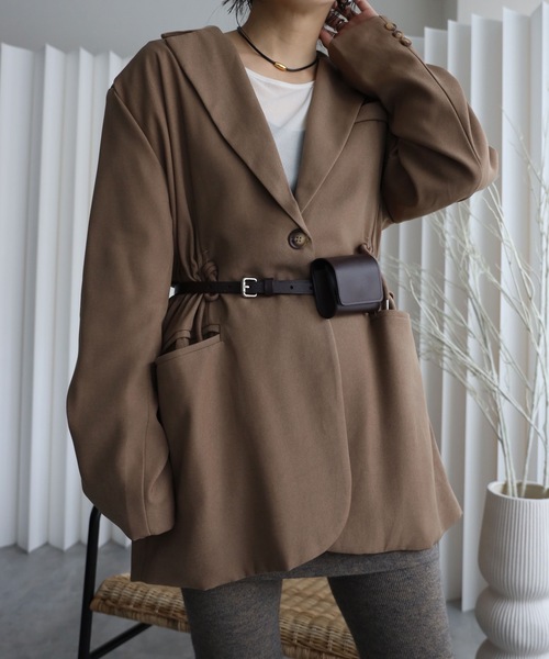 YENNA（イェンナ）の「ドロストテーラードジャケット（テーラードジャケット・レディース・ベージュ/ブラック・FREE）」の2枚目の写真