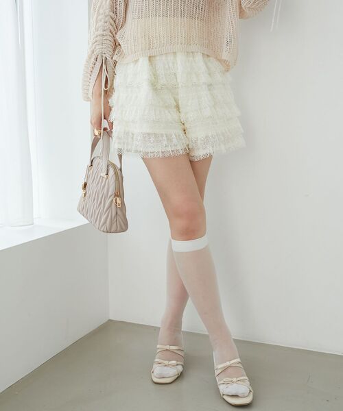 MAJESTIC LEGON（マジェスティックレゴン）の「レースティアードショートパンツ（その他パンツ・レディース・アイボリー/ブラック/ブラウン・MEDIUM）」の2枚目の写真
