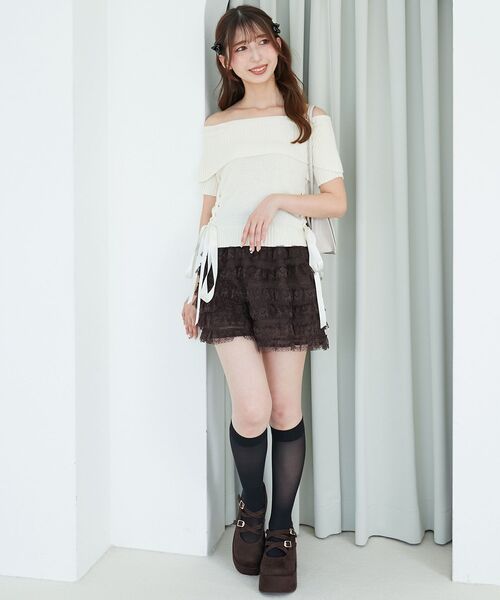 MAJESTIC LEGON（マジェスティックレゴン）の「レースティアードショートパンツ（その他パンツ・レディース・アイボリー/ブラック/ブラウン・MEDIUM）」の15枚目の写真