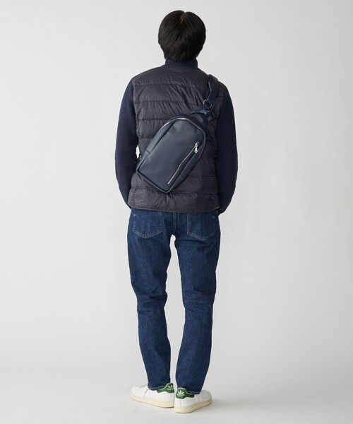 SHIPS（シップス）の「【WEB限定】SHIPS: 合成皮革 ワンショルダー バッグ（ショルダーバッグ・メンズ・キャメル/ネイビー/ブラック・ONE SIZE）」の9枚目の写真