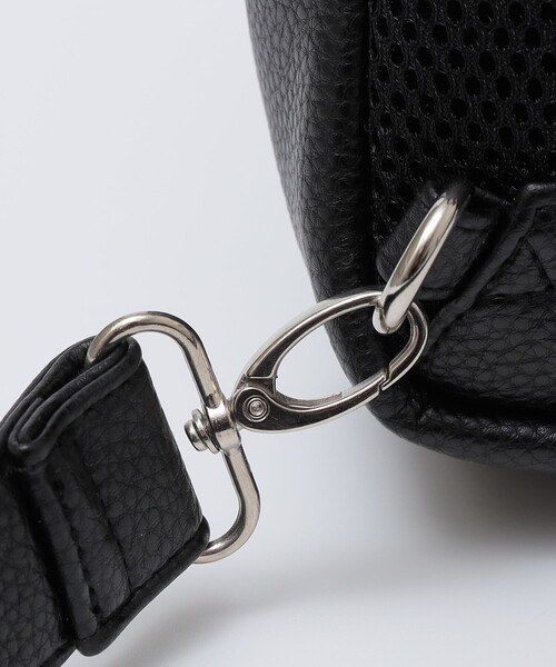 SHIPS（シップス）の「【WEB限定】SHIPS: 合成皮革 ワンショルダー バッグ（ショルダーバッグ・メンズ・キャメル/ネイビー/ブラック・ONE SIZE）」の17枚目の写真