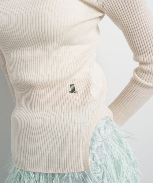 LANVIN en Bleu（ランバンオンブルー）の「カラーポイントクルーネックリブニット（ニット/セーター・レディース・オフホワイト/チャコールグレー/レッド・38）」の20枚目の写真