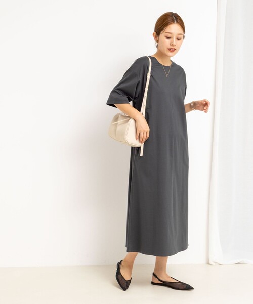 NOLLEY’S(ノーリーズ)の「ウォッシャブルシルケットスムース5分袖ワンピース(ワンピース・レディース・ネイビー/チャコールグレー/ロイヤルブルー・38)」の11枚目の写真