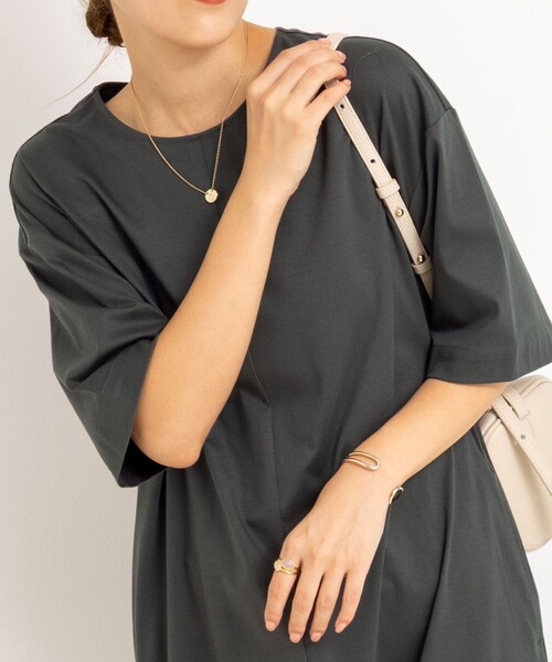 NOLLEY’S(ノーリーズ)の「ウォッシャブルシルケットスムース5分袖ワンピース(ワンピース・レディース・ネイビー/チャコールグレー/ロイヤルブルー・38)」の14枚目の写真