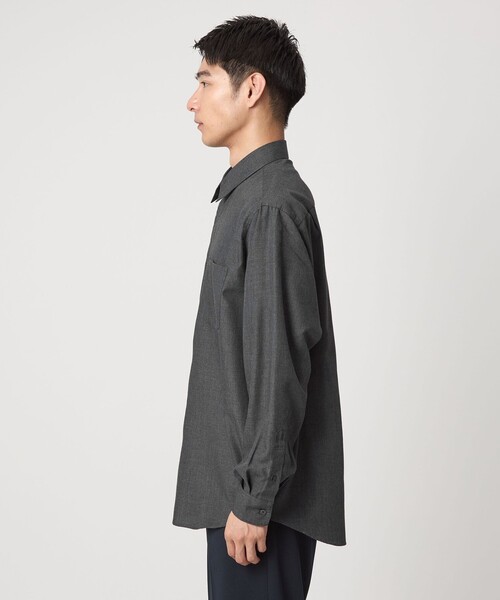 green label relaxing(グリーンレーベルリラクシング)の「【WEB限定】ピーチツイル ジャストルーズ シャツ -防シワ-(シャツ/ブラウス・メンズ・ベージュ/グレー系・L/S/XL/M)」の9枚目の写真