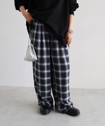 シアー」に該当するレディースのその他パンツ（チェック柄