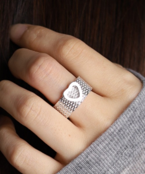 Vini(ヴィニ)の「ハート メタル リング(リング・レディース・シルバー/シルバー系その他/シルバー系その他2・FREE)」の21枚目の写真