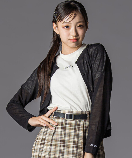 ZIDDY（ジディ）の「シアーカーディガン＆半袖ロゴTシャツ(130~160cm)（カーディガン/ボレロ・キッズ・ブラック/グレー・140cm/150cm/FREE/130cm）」の2枚目の写真