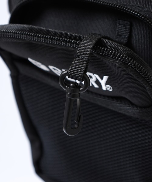 GERRY(ジェリー)の「GERRY 撥水加工 縦型 ショルダーバッグ スクエアショルダー 男女兼用(ショルダーバッグ・メンズ・ブラック/ホワイト・FREE)」の8枚目の写真