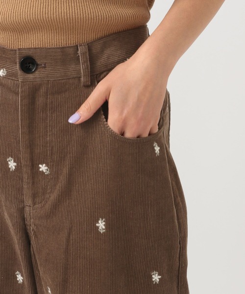 BAYFLOW（ベイフロー）の「[トレンドライク]刺繍コーデュロイパンツ（その他パンツ・レディース・ネイビー/ブラウン・SMALL/MEDIUM）」の14枚目の写真