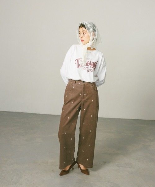 BAYFLOW（ベイフロー）の「[トレンドライク]刺繍コーデュロイパンツ（その他パンツ・レディース・ネイビー/ブラウン・SMALL/MEDIUM）」の22枚目の写真