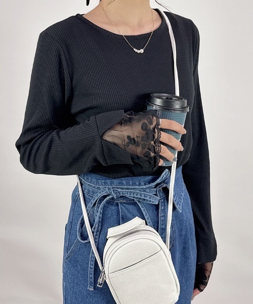 CLOTHY(クロシィ)の「【スマホポーチにも◎ミニマルなアクセント♪】ミニショルダーバッグ(ショルダーバッグ・レディース・ピンク/ブラック/オフホワイト・MEDIUM)」の12枚目の写真