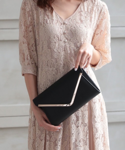 Cupid Heart(キューピッドハート)の「【Cupid Heart】結婚式用!合皮クラッチbag(クラッチバッグ・レディース・ブラック/ベージュ/シルバー・MEDIUM)」の6枚目の写真