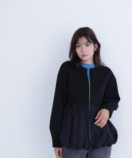 NATURAL BEAUTY BASIC(ナチュラルビューティーベーシック)の「◇ダンボールドッキングペプラムブルゾン(ブルゾン・レディース・ベージュ/ブラック・MEDIUM/SMALL)」の9枚目の写真