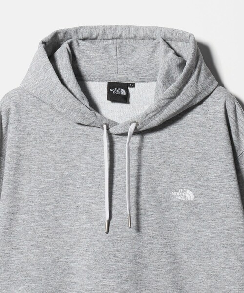 THE NORTH FACE(ザノースフェイス)の「<THE NORTH FACE>スモール ロゴ スウェット フーディ(パーカー・メンズ・ブラック/グレー系・M/XL/L)」の14枚目の写真