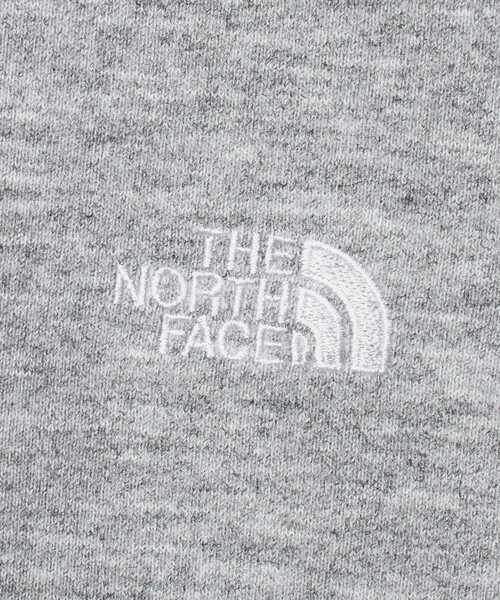 THE NORTH FACE(ザノースフェイス)の「<THE NORTH FACE>スモール ロゴ スウェット フーディ(パーカー・メンズ・ブラック/グレー系・M/XL/L)」の9枚目の写真