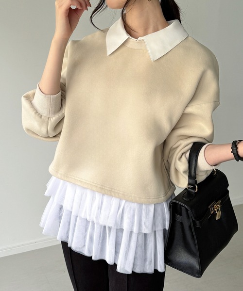 JUNOAH（ジュノア）の「襟付きレイヤード風スウェット＋レイヤード用チュールフリルキャミset（スウェット・レディース・オートミール/ブラック/アイボリー・SMALL/MEDIUM/LARGE）」の2枚目の写真