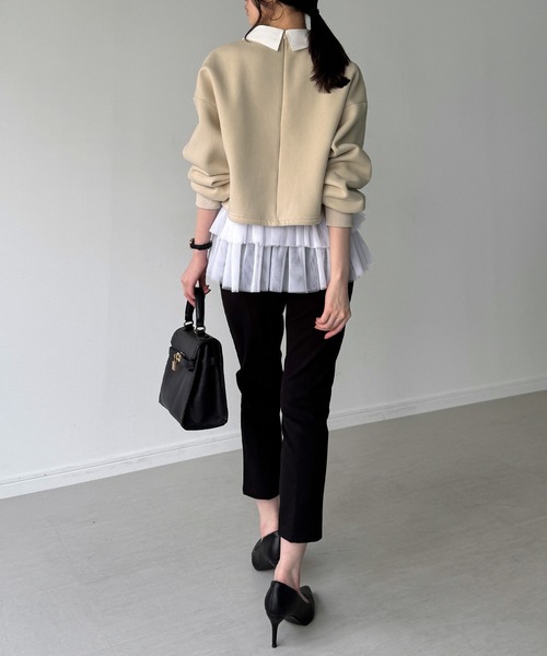 JUNOAH（ジュノア）の「襟付きレイヤード風スウェット＋レイヤード用チュールフリルキャミset（スウェット・レディース・オートミール/ブラック/アイボリー・SMALL/MEDIUM/LARGE）」の7枚目の写真