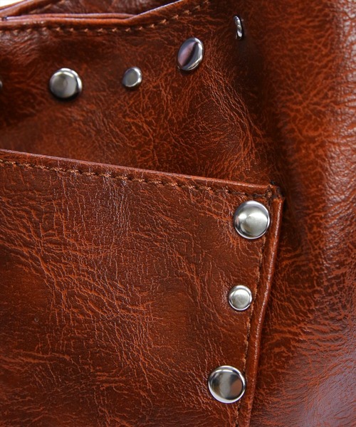 clear（クリア）の「スタッズワンハンドルバッグ［Y2K カジュアル 着回し力抜群］（ハンドバッグ・レディース・ブラウン/ブラック/アイボリー・F）」の13枚目の写真