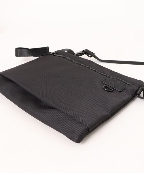 m.f.editorial（エムエフエディトリアル）の「【軽量】ツイル サコッシュ（ショルダーバッグ・メンズ・ブラック・FREE）」の3枚目の写真