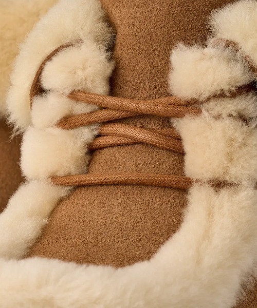 UGG(アグ)の「UGG/アグ/Esmee Lace Up/エスミー レース アップ/chestnut(ブーツ・レディース・ベージュ・6/7/8)」の3枚目の写真