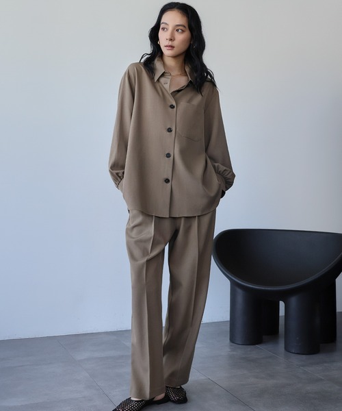ELFRANK(エルフランク)の「セットアップ オーバーサイズ シャツジャケット ワイドパンツ 2点セット 上下セット【洗える】(セットアップ・レディース・カーキ/ベージュ・L/M)」の2枚目の写真
