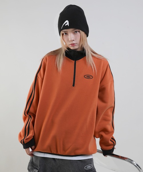 MSG（エムエスジー）の「オーバーサイズハーフジップ フリース／スウェット プルオーバー 配色 ブランドロゴ ワンポイント刺繍　パイピング　テック　サイドライン トラックジャケット（スウェット・メンズ・ブラック系/オレンジ/ブラック系1/ベージュ系/オレンジ系/アイボリー/ホワイト系/グレー系/ネイビー系・L/M/XL/S）」の9枚目の写真