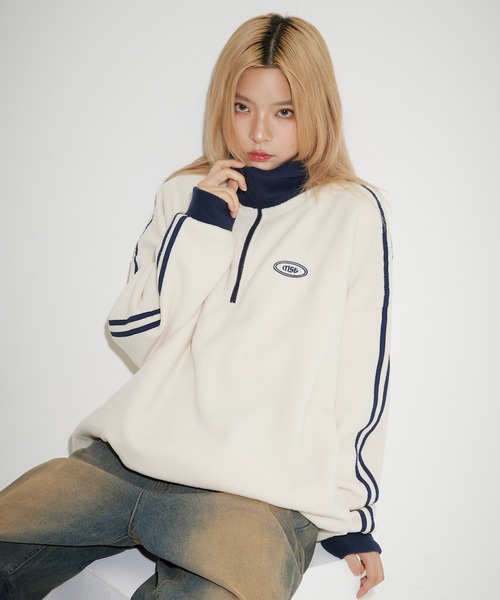 MSG（エムエスジー）の「オーバーサイズハーフジップ フリース／スウェット プルオーバー 配色 ブランドロゴ ワンポイント刺繍　パイピング　テック　サイドライン トラックジャケット（スウェット・メンズ・ブラック系/オレンジ/ブラック系1/ベージュ系/オレンジ系/アイボリー/ホワイト系/グレー系/ネイビー系・L/M/XL/S）」の2枚目の写真