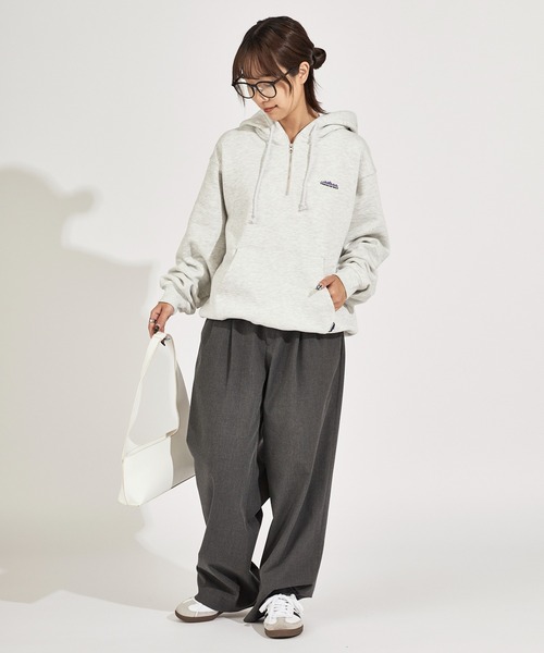 THOUSAND MILE（サウザンドマイル）の「THOUSAND MILE/サウザンドマイル HALF ZIP PARKER スウェット生地 ブランドロゴ ハーフジップパーカー（パーカー・メンズ・チャコール/ネイビー/ブラック/ライトグレー・XS/M/XL/L）」の8枚目の写真