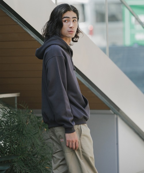 THOUSAND MILE（サウザンドマイル）の「THOUSAND MILE/サウザンドマイル HALF ZIP PARKER スウェット生地 ブランドロゴ ハーフジップパーカー（パーカー・メンズ・チャコール/ネイビー/ブラック/ライトグレー・XS/M/XL/L）」の17枚目の写真