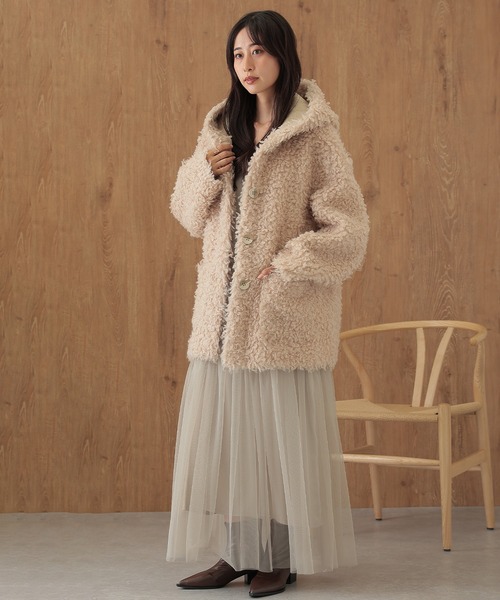 SUWDEE(スーディー)の「wool boa hooded coat(ムートンコート・レディース・チャコールグレー/ベージュ・FREE)」の8枚目の写真